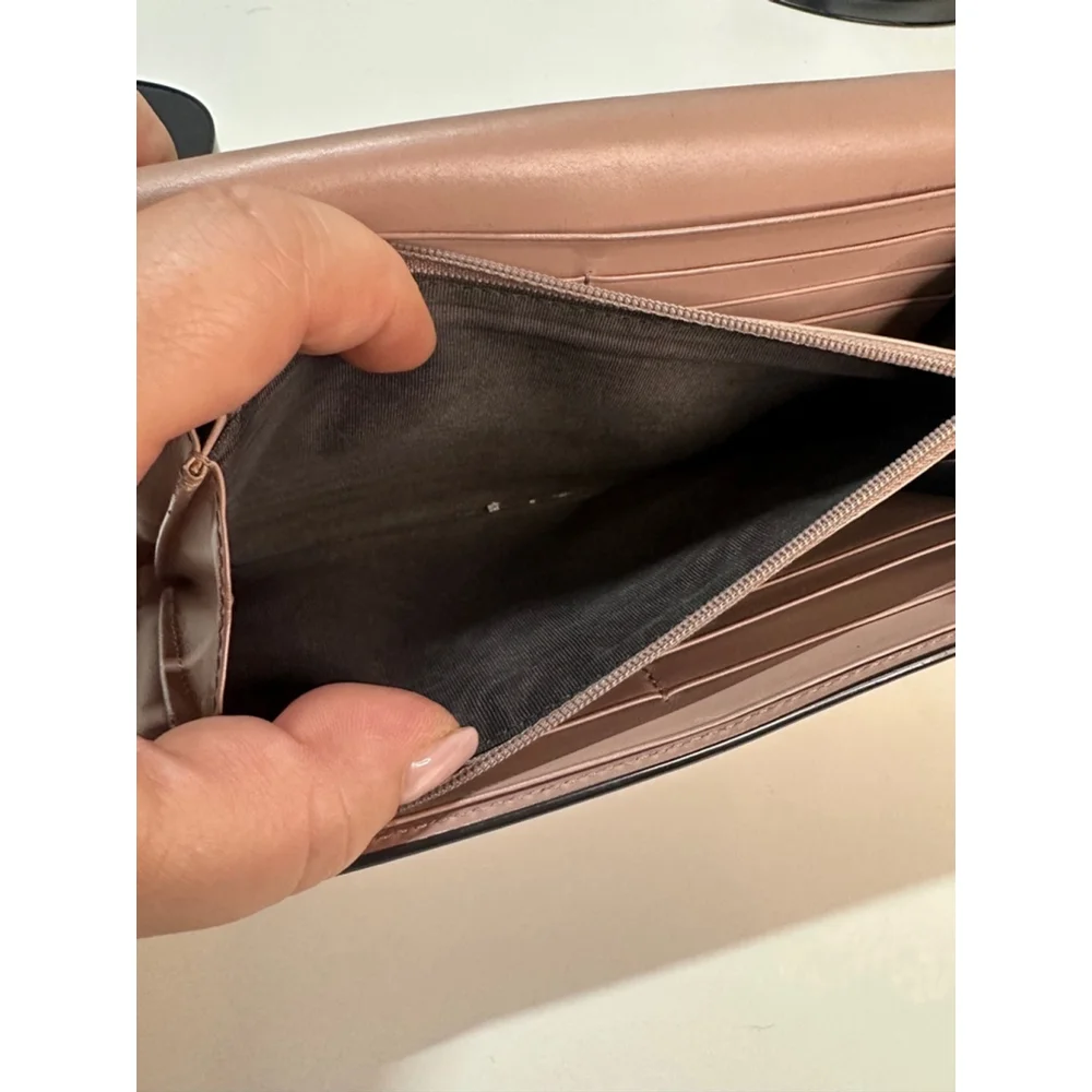 Women's Gucci Wallet Blush Pink - Picture 9 of 11